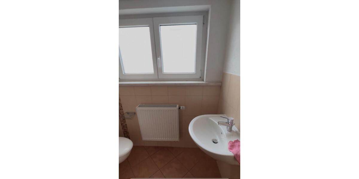 Dachgeschoßwohnung Limbach-Oberfrohna Oberfrohna - 2 Zimmer, 38 m&sup2;, 334&euro; | Angebot:25751816