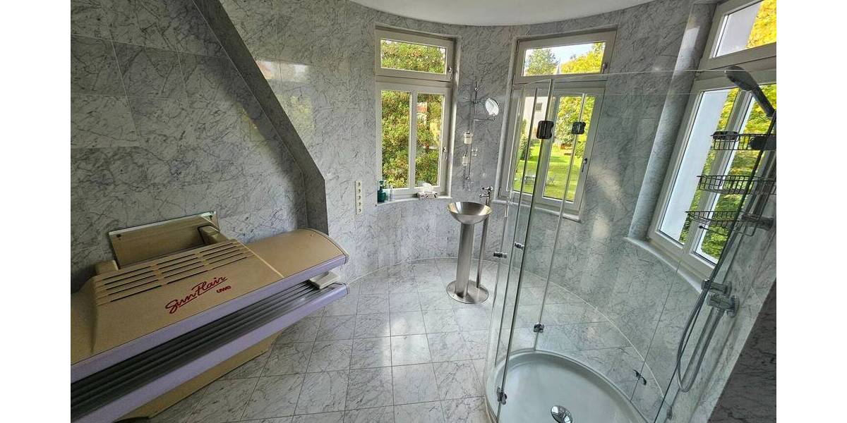 Etagenwohnung Crimmitschau - 5 Zimmer, 248 m&sup2;, 446.400&euro; | Angebot:25958956