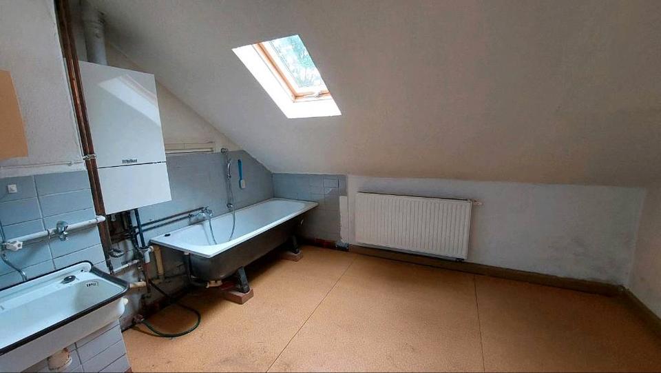 Mehrfamilienhaus, Wohnhaus Aue-Bad Schlema Bad Schlema - 10 Zimmer, 210 m&sup2;, 140.000&euro; | Angebot:26963031