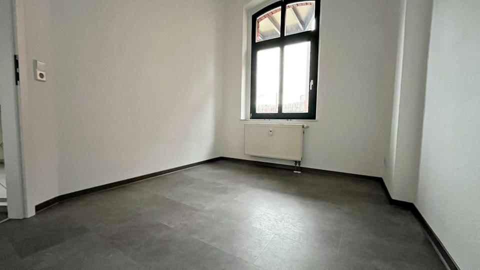 Etagenwohnung Zwickau - 3 Zimmer, 66 m&sup2;, 430&euro; | Angebot:24521200