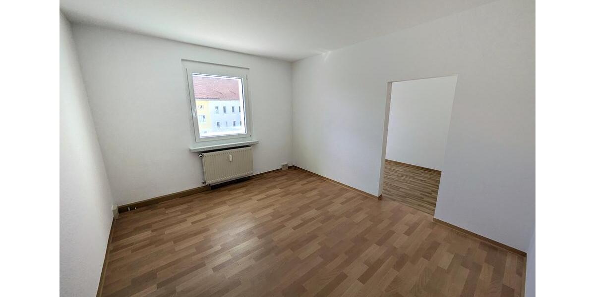 Etagenwohnung Limbach-Oberfrohna Oberfrohna - 4 Zimmer, 79 m&sup2;, 504&euro; | Angebot:25945661