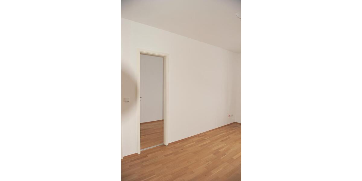 Maisonettenwohnung Zwickau - 2 Zimmer, 104 m&sup2;, 850&euro; | Angebot:24979013