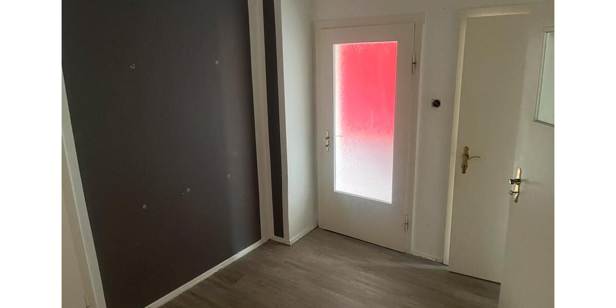 Etagenwohnung Schmölln - 3 Zimmer, 72 m&sup2;, 600&euro; | Angebot:26663871