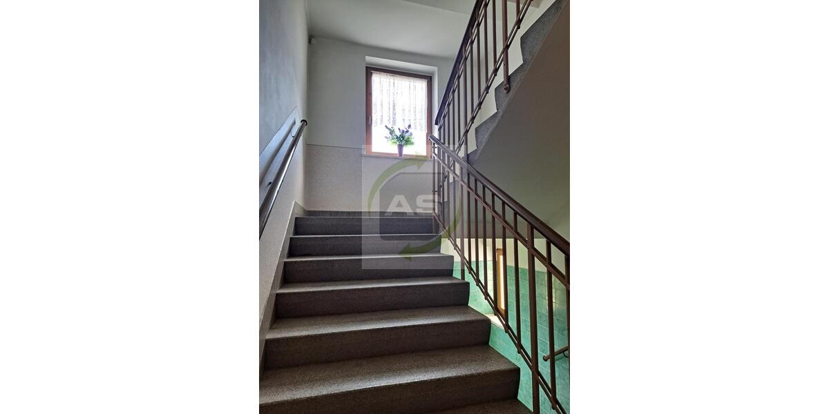 Erdgeschoßwohnung Werdau - 2 Zimmer, 60 m&sup2;, 350&euro; | Angebot:25916319