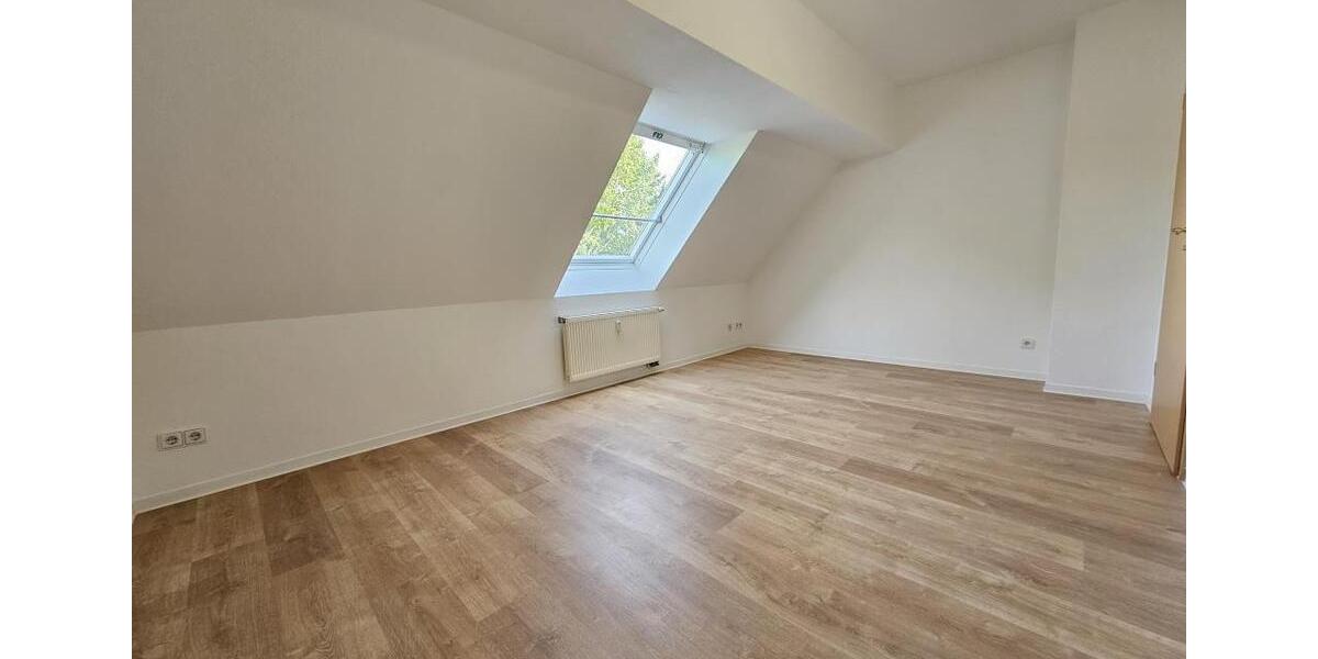 Dachgeschoßwohnung Zwickau Zwickau-Nord - 2 Zimmer, 52 m&sup2;, 338&euro; | Angebot:23524618