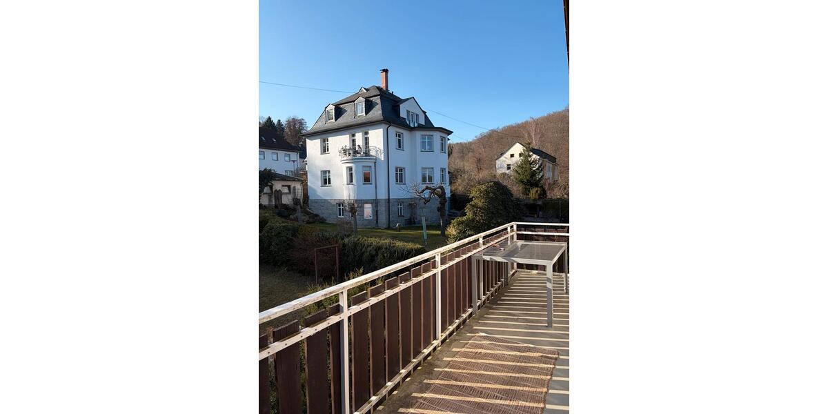 Dachgeschoßwohnung Aue-Bad Schlema Bad Schlema - 5 Zimmer, 150 m&sup2;, 1.200&euro; | Angebot:25601084