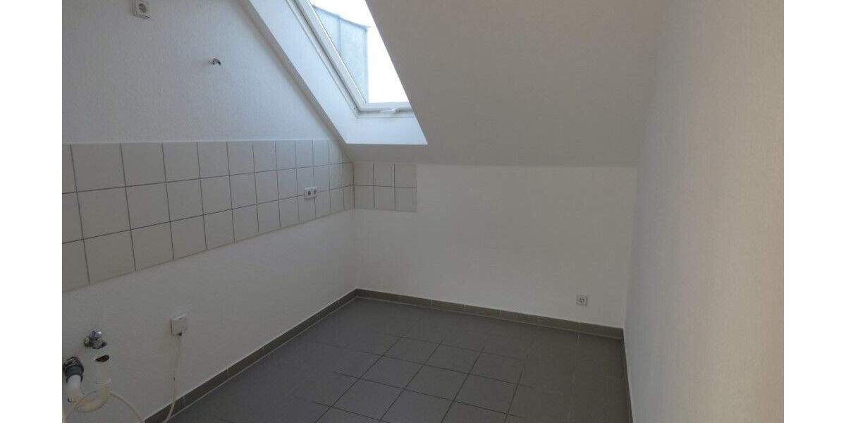 Etagenwohnung Zwickau Bahnhofsvorstadt - 2 Zimmer, 60 m&sup2;, 360&euro; | Angebot:25734790