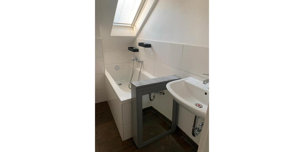 Dachgeschoßwohnung Schwarzenberg/Erzgebirge Erzgebirge - 3 Zimmer, 63 m&sup2;, 330&euro; | Angebot:25270953