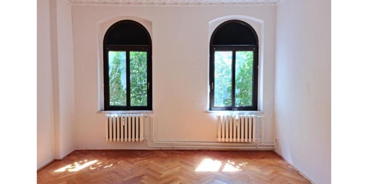 Erdgeschoßwohnung Zwickau Zwickau-Nord - 4 Zimmer, 156 m&sup2;, 900&euro; | Angebot:24910977