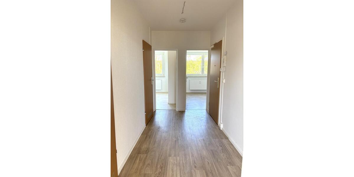 Etagenwohnung Zwickau Neuplanitz - 2 Zimmer, 58 m&sup2;, 383&euro; | Angebot:25569432