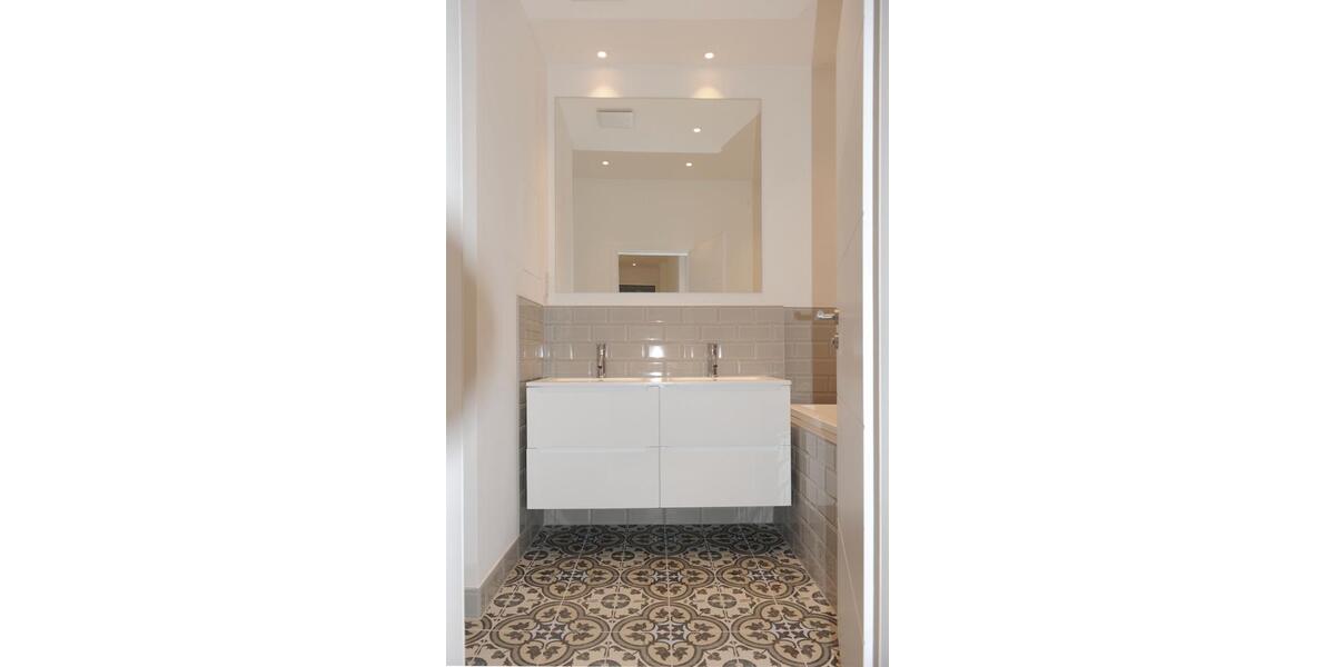 Etagenwohnung Zwickau Zwickau-Nord - 5 Zimmer, 128 m&sup2;, 1.110&euro; | Angebot:23768754