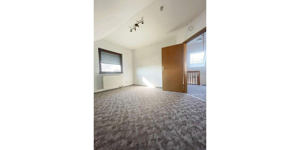 Einfamilienhaus Meerane - 5 Zimmer, 114 m&sup2;, 299.000&euro; | Angebot:25666436