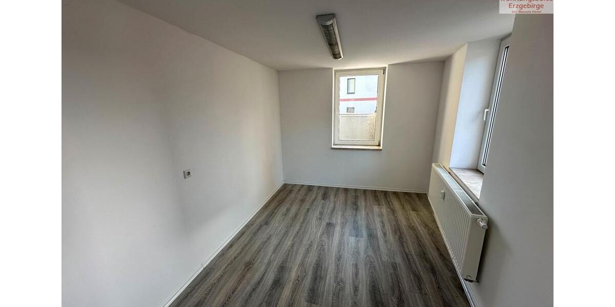 Erdgeschoßwohnung Oelsnitz (Erzgebirge) - 3 Zimmer, 85 m&sup2;, 510&euro; | Angebot:24184540