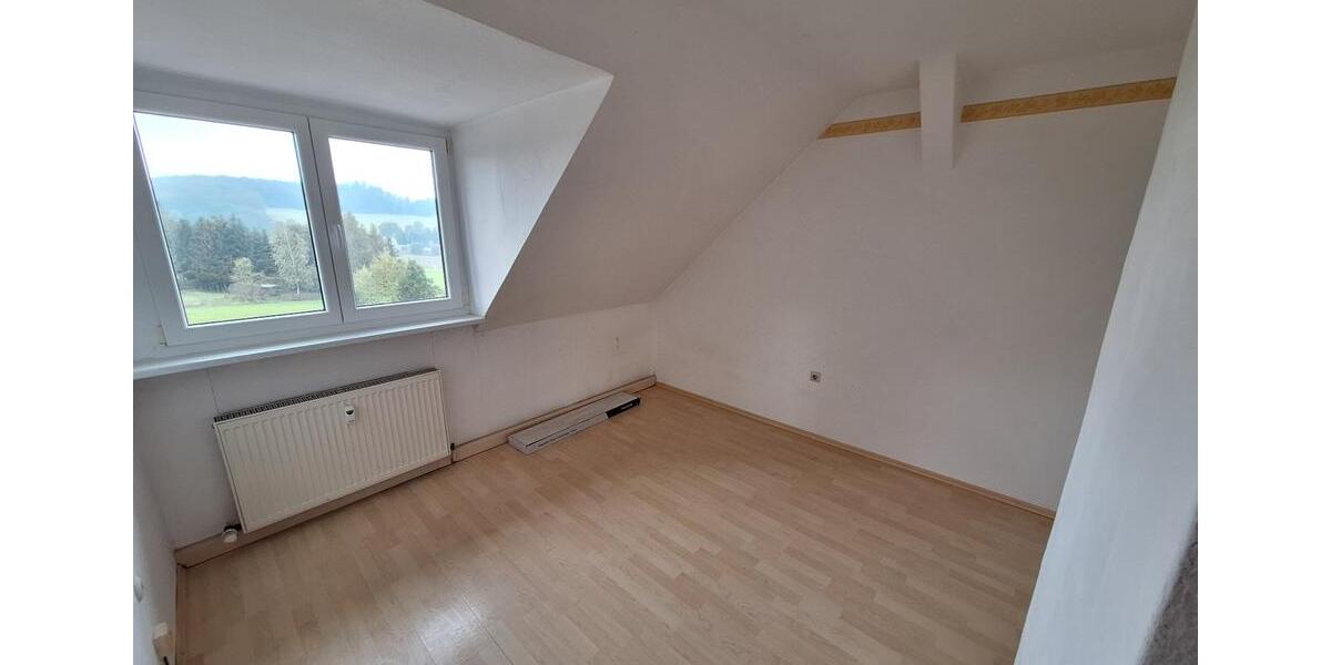Dachgeschoßwohnung Pöhl - 4 Zimmer, 91 m&sup2;, 500&euro; | Angebot:25081623