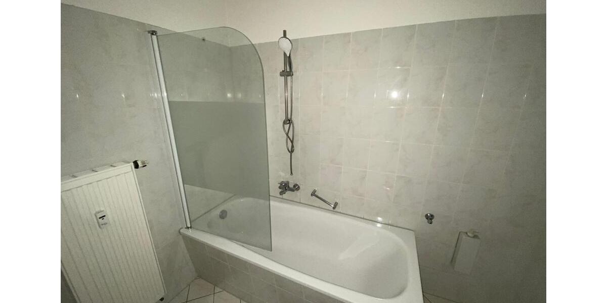 Etagenwohnung Zwickau - 2 Zimmer, 59 m&sup2;, 349&euro; | Angebot:25533207