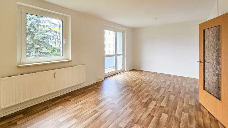 Etagenwohnung Zwickau Neuplanitz - 2 Zimmer, 58 m&sup2;, 377&euro; | Angebot:25939795
