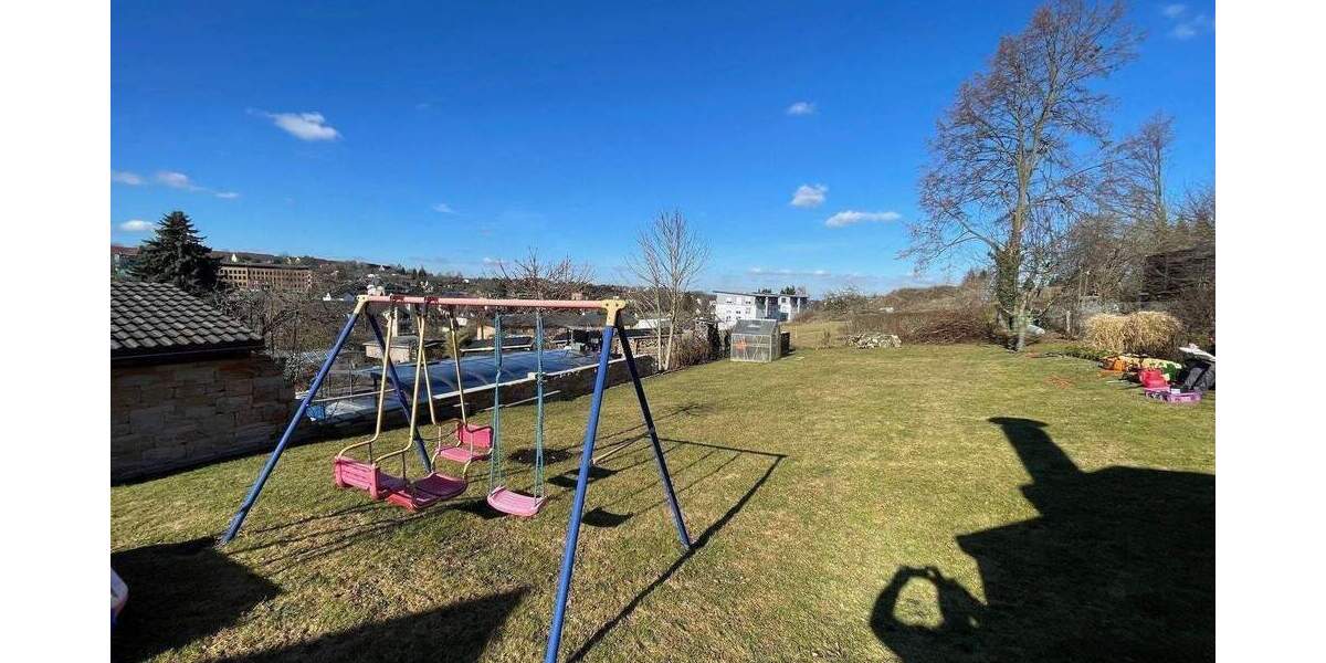 Einfamilienhaus Stollberg/Erzgebirge Stollberg - 6 Zimmer, 195 m&sup2;, 269.000&euro; | Angebot:25768885