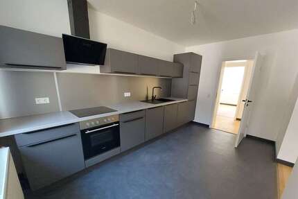 Wohnung Zwickau Nordvorstadt - 2 Zimmer, 80 m&sup2;, 520&euro; | Angebot:23821920