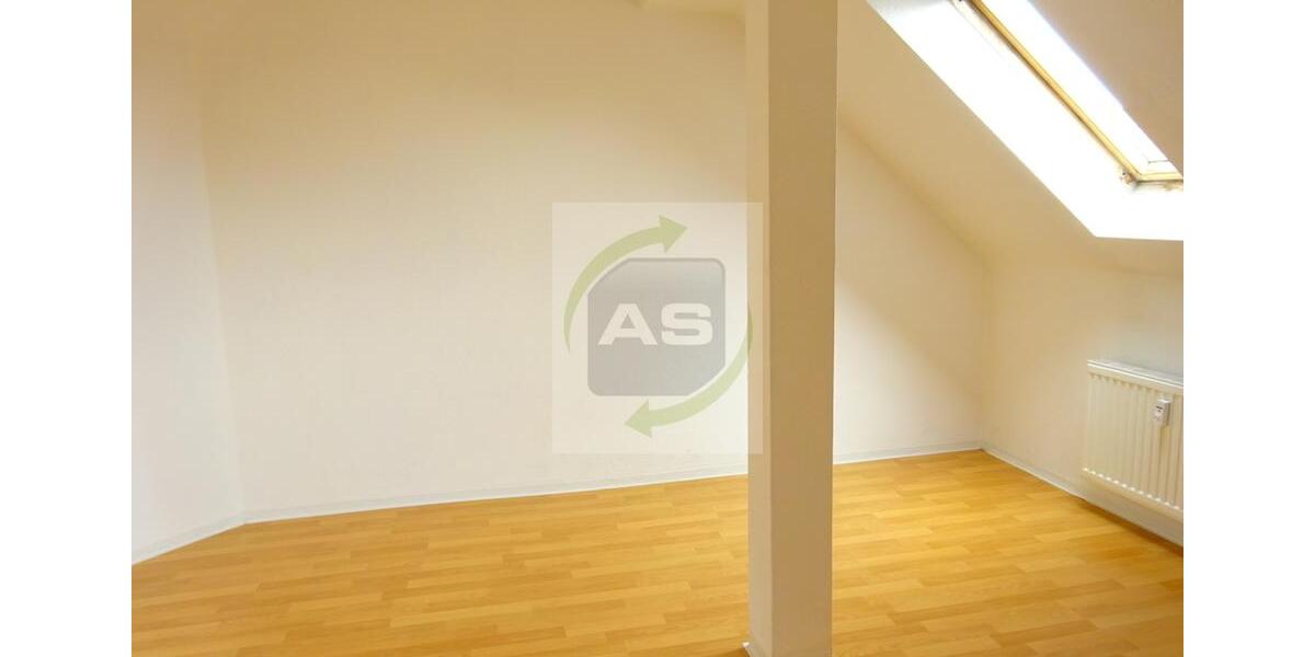 Dachgeschoßwohnung Zwickau Neuplanitz - 2 Zimmer, 70 m&sup2;, 390&euro; | Angebot:25547286