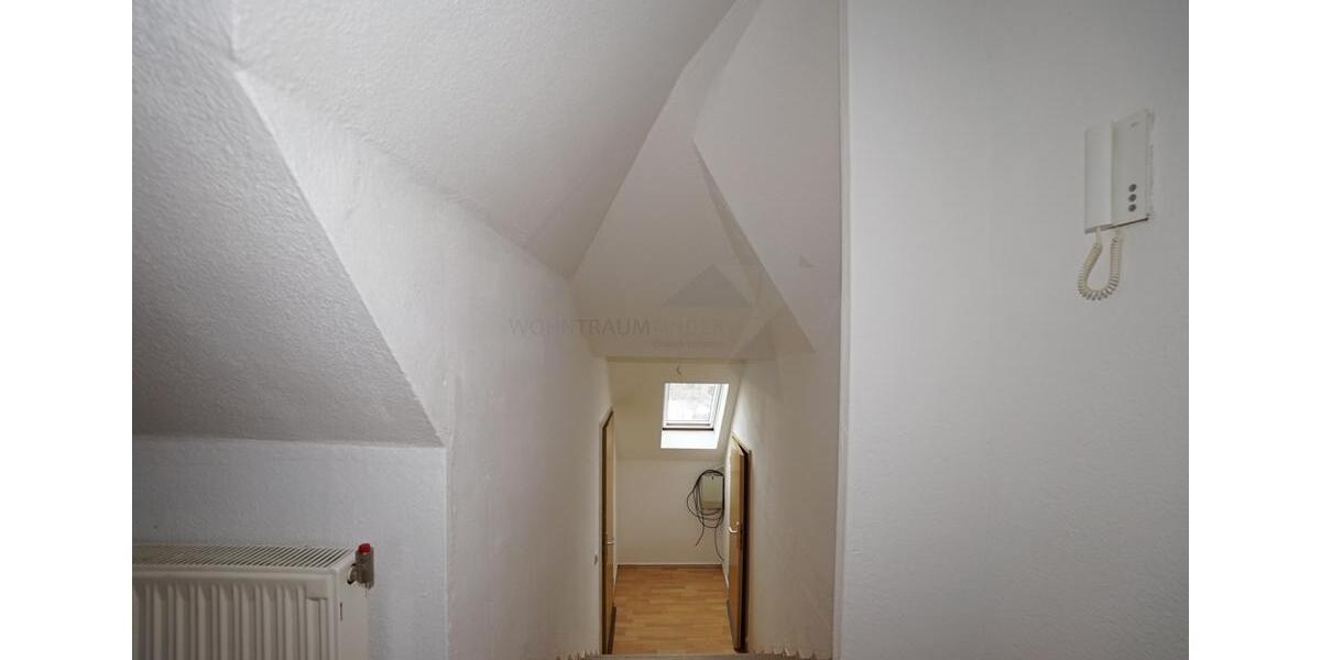 Etagenwohnung Zwickau Neuplanitz - 3 Zimmer, 83 m&sup2;, 450&euro; | Angebot:24729933