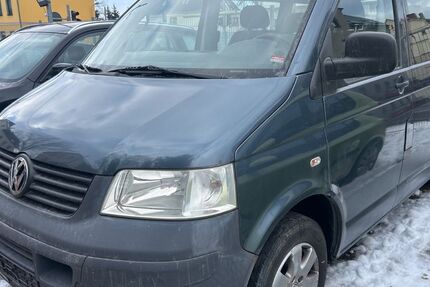 VW T5 Caravelle 325.000 km 3.950 &euro; zwickau 08064