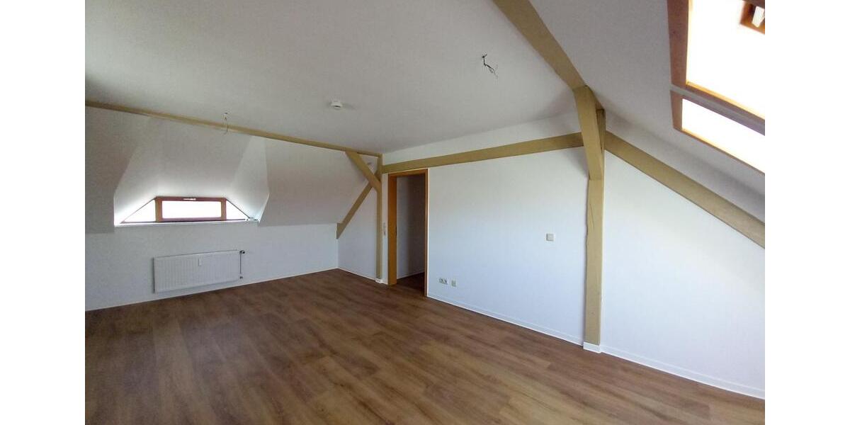 Etagenwohnung Gößnitz - 2 Zimmer, 62 m&sup2;, 345&euro; | Angebot:16998841
