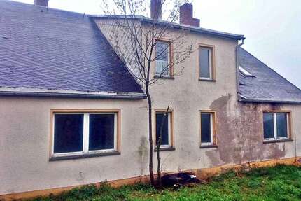 Haus Neukirchen - 8 Zimmer, 200 m&sup2;, 25.000&euro; | Angebot:21129826