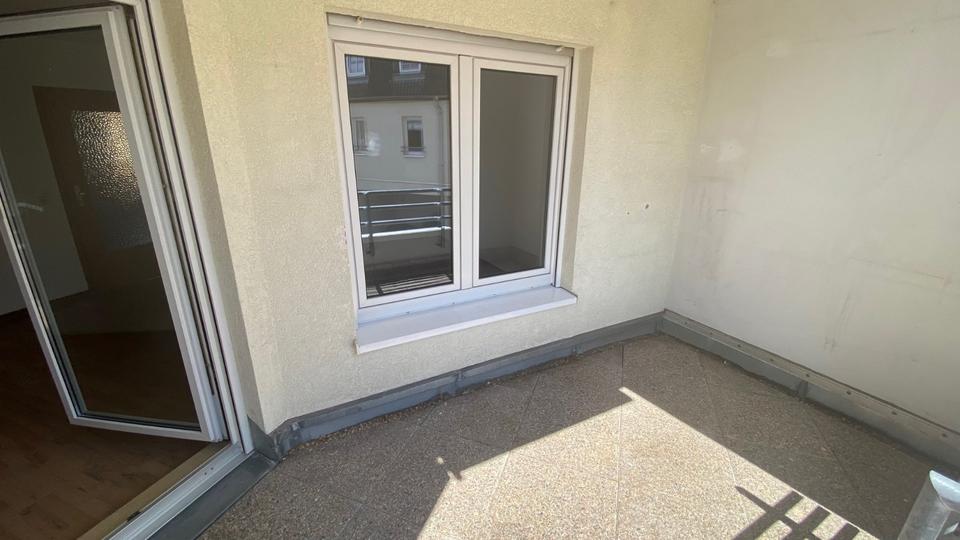 Etagenwohnung Werdau - 2 Zimmer, 60 m&sup2;, 400&euro; | Angebot:22796086