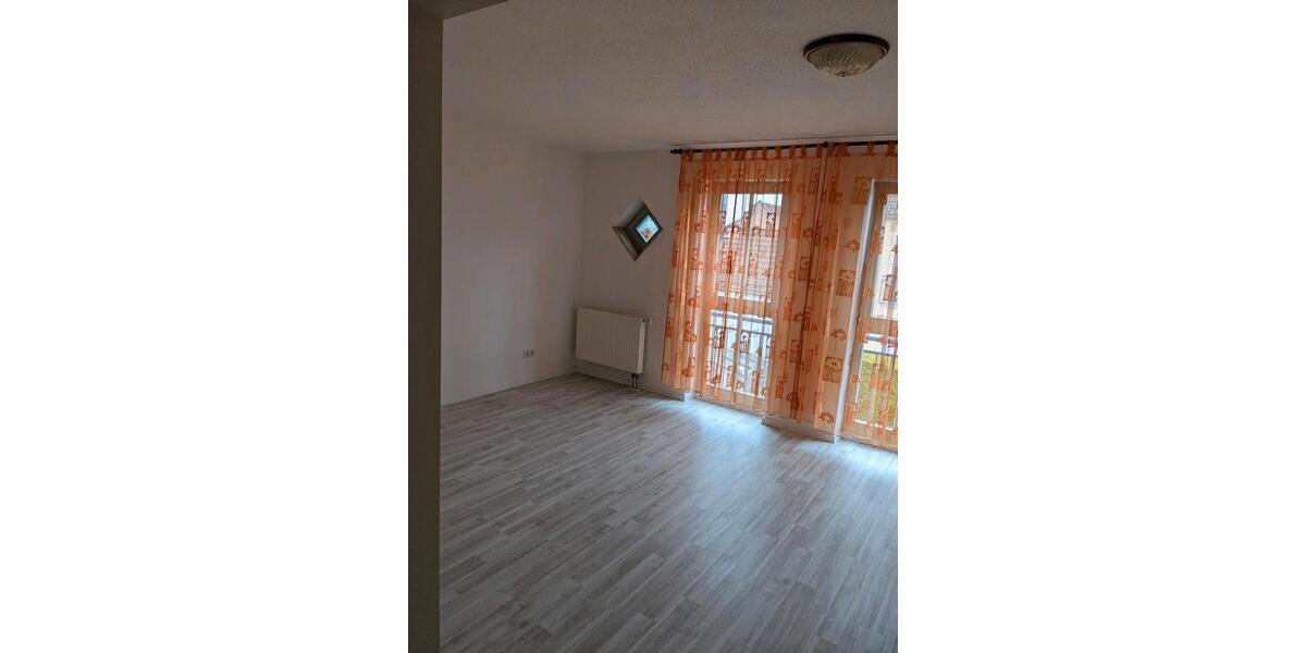 Reihenhaus Werdau - 5 Zimmer, 140 m&sup2;, 270.000&euro; | Angebot:26516548