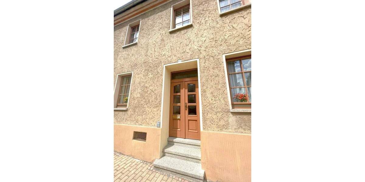 Einfamilienhaus Meerane - 6 Zimmer, 150 m&sup2;, 99.000&euro; | Angebot:25666435