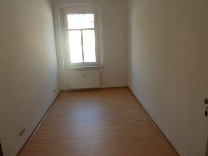 Etagenwohnung Schmölln - 2 Zimmer, 56 m&sup2;, 300&euro; | Angebot:25671829