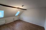 Dachgeschoßwohnung Reichenbach im Vogtland - 3 Zimmer, 74 m&sup2;, 450&euro; | Angebot:25219041