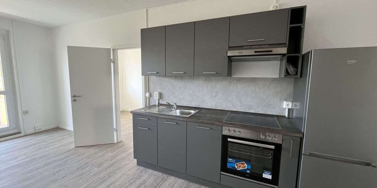 Etagenwohnung Zwickau Neuplanitz - 4 Zimmer, 70 m&sup2;, 385&euro; | Angebot:23580571
