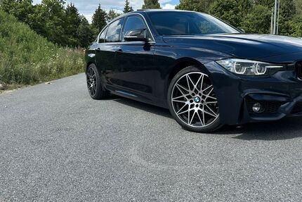 BMW 330 111.000 km 15.700 &euro; Radviliskis 82154