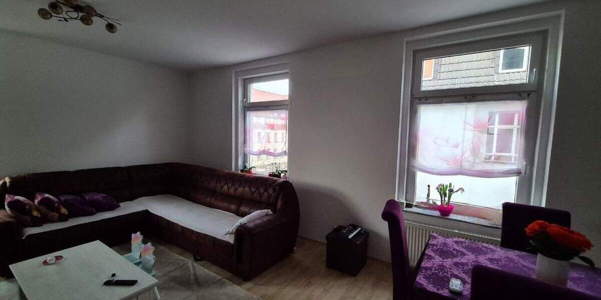 Etagenwohnung Zwickau Pölbitz - 3 Zimmer, 93 m&sup2;, 560&euro; | Angebot:25707502