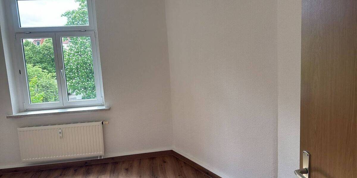 Etagenwohnung Zwickau Bahnhofsvorstadt - 3 Zimmer, 90 m&sup2;, 550&euro; | Angebot:26695006