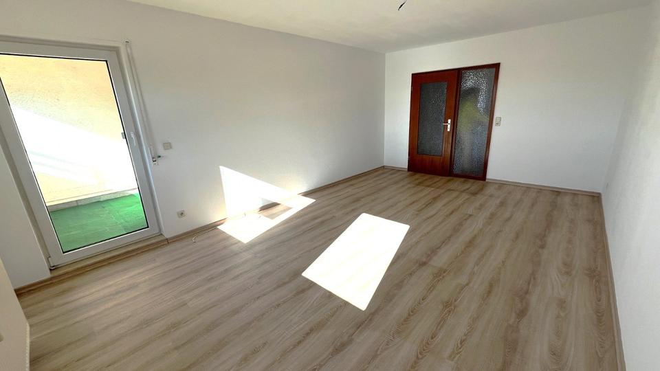 Dachgeschoßwohnung Zwickau Zwickau-Nord - 2 Zimmer, 66 m&sup2;, 390&euro; | Angebot:23807516