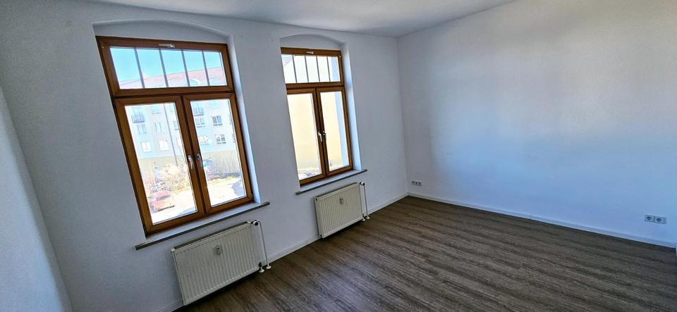 Etagenwohnung Limbach-Oberfrohna Oberfrohna - 3 Zimmer, 90 m&sup2;, 600&euro; | Angebot:25792779