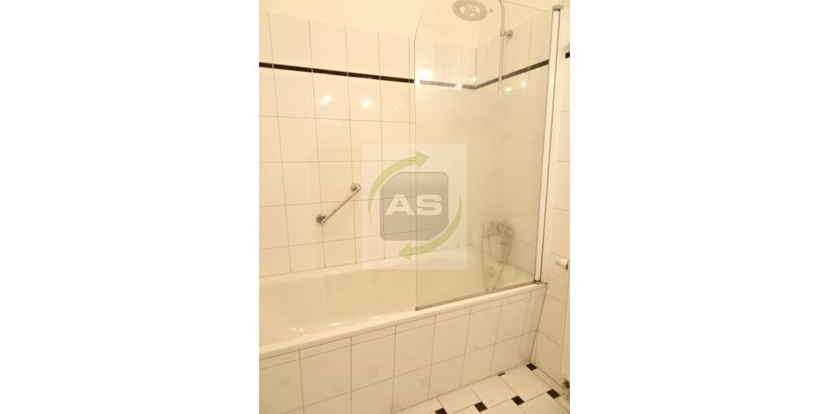 Etagenwohnung Zwickau Zwickau-Nord - 3 Zimmer, 85 m&sup2;, 550&euro; | Angebot:25366567