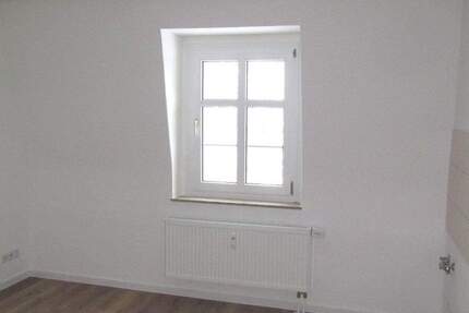 Wohnung Zwickau Bahnhofsvorstadt - 2 Zimmer, 59 m&sup2;, 350&euro; | Angebot:25680174