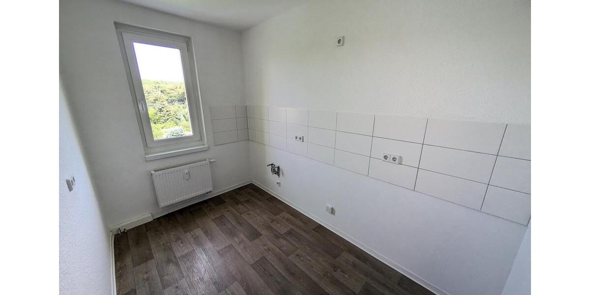 Etagenwohnung Limbach-Oberfrohna Oberfrohna - 3 Zimmer, 60 m&sup2;, 408&euro; | Angebot:25945680