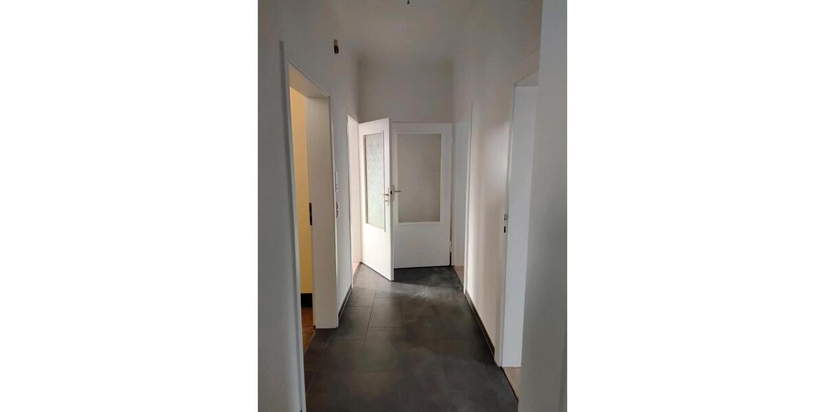 Etagenwohnung Greiz - 2 Zimmer, 65 m&sup2;, 380&euro; | Angebot:25654731