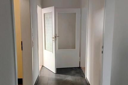 Wohnung Greiz - 2 Zimmer, 65 m&sup2;, 380&euro; | Angebot:25654731