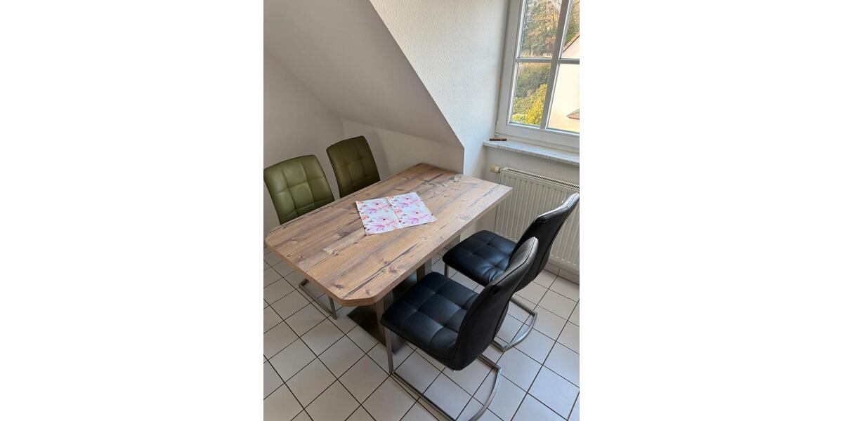 Dachgeschoßwohnung Zwickau Zwickau-Nord - 2 Zimmer, 45 m&sup2;, 390&euro; | Angebot:25283027