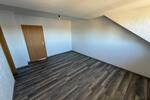 Dachgeschoßwohnung Werdau - 3 Zimmer, 67 m&sup2;, 334&euro; | Angebot:26131598