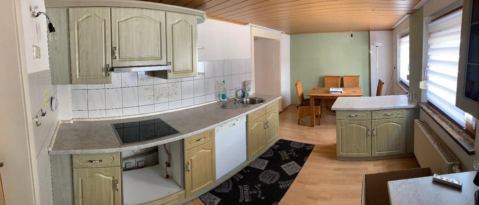 Reihenhaus Werdau - 9 Zimmer, 180 m&sup2;, 95.000&euro; | Angebot:25900449