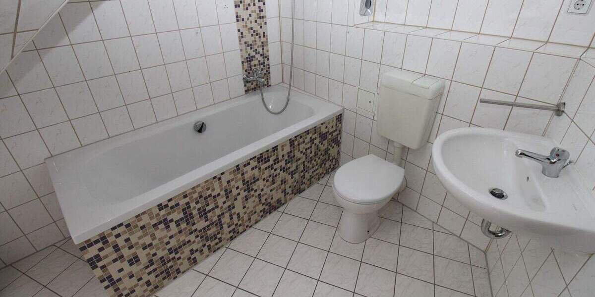 Etagenwohnung Zwickau Bahnhofsvorstadt - 2 Zimmer, 73 m&sup2;, 345&euro; | Angebot:26017682