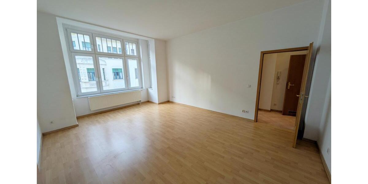 Etagenwohnung Zwickau - 2 Zimmer, 56 m&sup2;, 400&euro; | Angebot:25945652