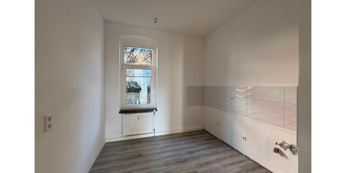 Erdgeschoßwohnung Aue-Bad Schlema Bad Schlema - 3 Zimmer, 71 m&sup2;, 476&euro; | Angebot:25444223