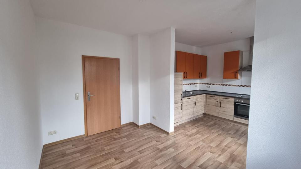 Erdgeschoßwohnung Schmölln - 2 Zimmer, 37 m&sup2;, 295&euro; | Angebot:25074157